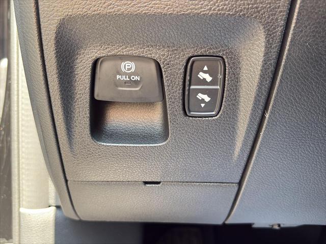 New 2026 RAM 1500 Big Horn Crew Cab 4x4 64" Box For Sale in Wilmington, OH