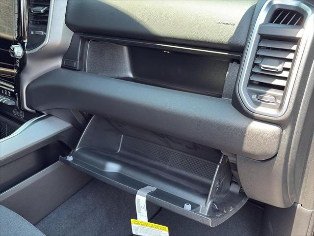 New 2026 RAM 1500 Big Horn Crew Cab 4x4 64" Box For Sale in Wilmington, OH