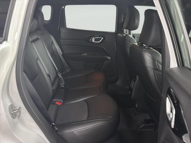 New 2026 Jeep Compass Latitude Altitude For Sale in Wilmington, OH