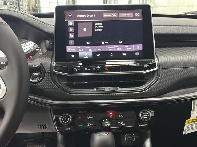 New 2026 Jeep Compass Latitude Altitude For Sale in Wilmington, OH