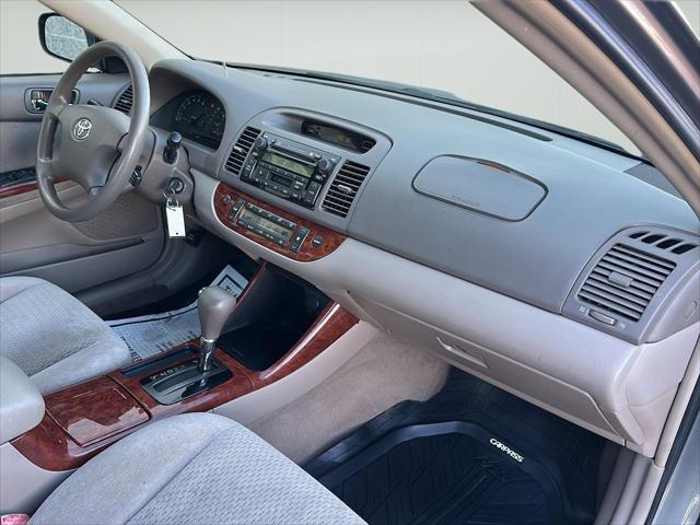 Used 2004 Toyota Camry XLE For Sale in Wilmington, OH
