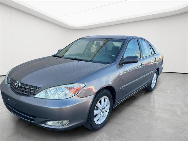 Used 2004 Toyota Camry XLE For Sale in Wilmington, OH