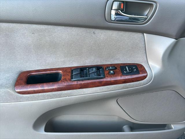 Used 2004 Toyota Camry XLE For Sale in Wilmington, OH
