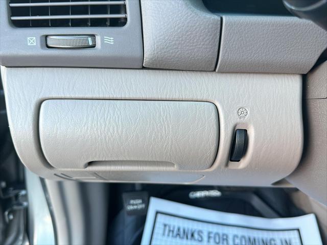 Used 2004 Toyota Camry XLE For Sale in Wilmington, OH