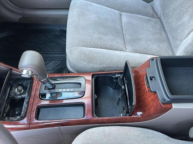 Used 2004 Toyota Camry XLE For Sale in Wilmington, OH