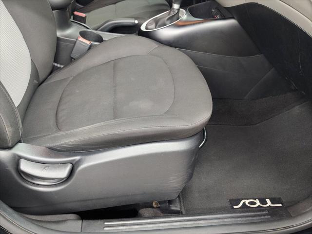 Used 2018 Kia Soul Base For Sale in Wilmington, OH