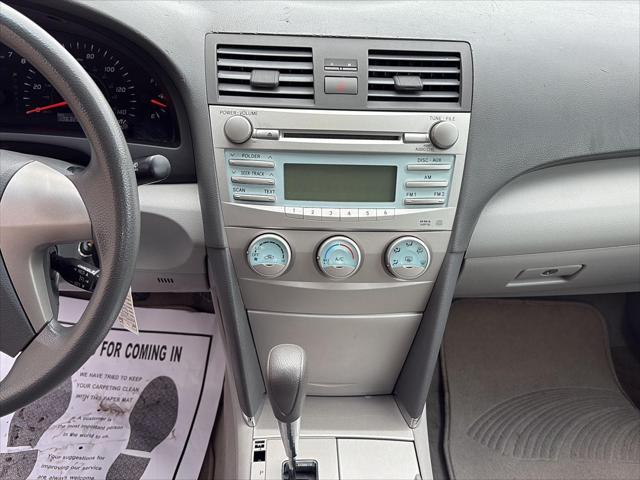 Used 2009 Toyota Camry LE For Sale in Wilmington, OH