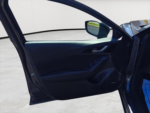 Used 2016 Mazda Mazda3 Hatchback i Touring For Sale in Wilmington, OH