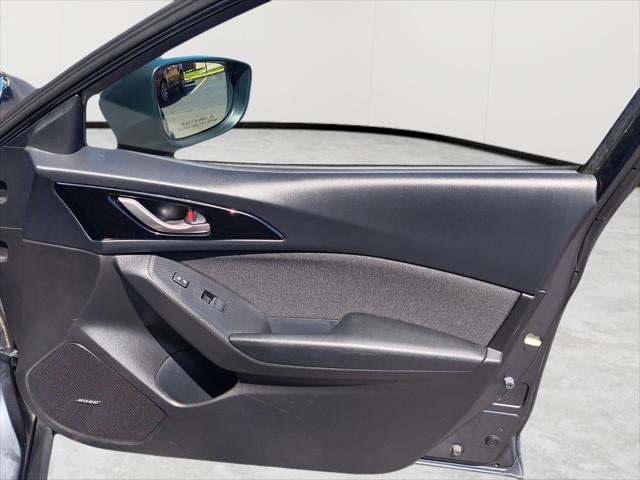 Used 2016 Mazda Mazda3 Hatchback i Touring For Sale in Wilmington, OH