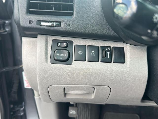 Used 2013 Toyota Highlander Base Plus V6 For Sale in Wilmington, OH