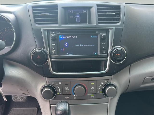 Used 2013 Toyota Highlander Base Plus V6 For Sale in Wilmington, OH