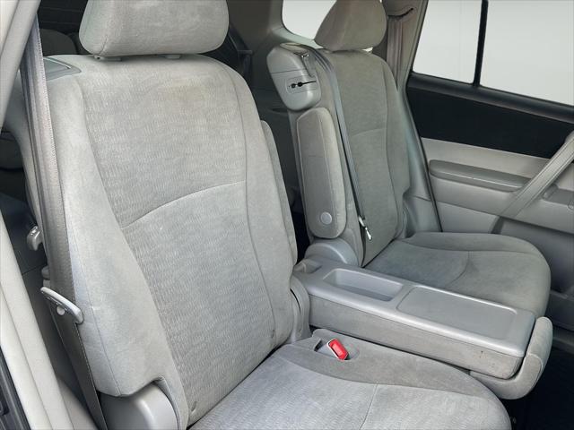 Used 2013 Toyota Highlander Base Plus V6 For Sale in Wilmington, OH