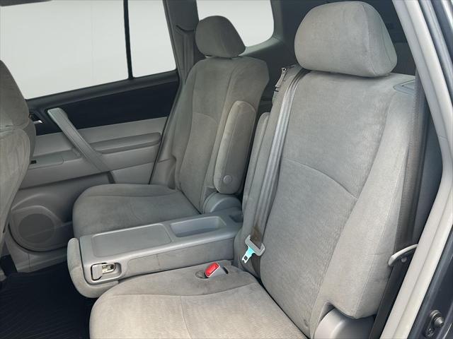Used 2013 Toyota Highlander Base Plus V6 For Sale in Wilmington, OH