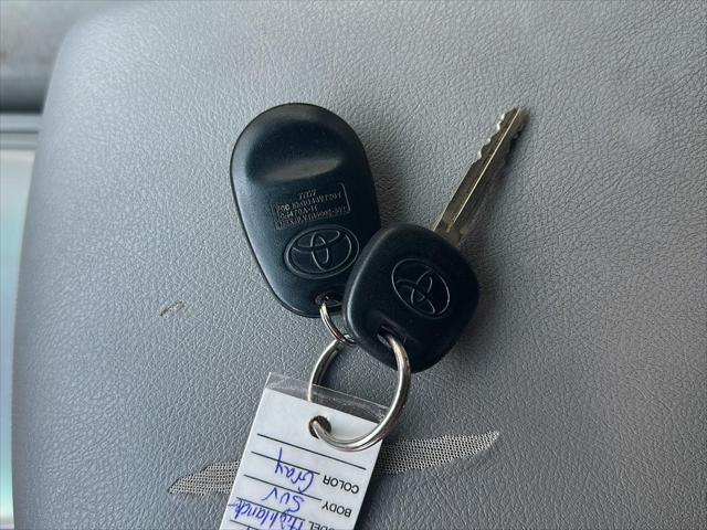 Used 2013 Toyota Highlander Base Plus V6 For Sale in Wilmington, OH