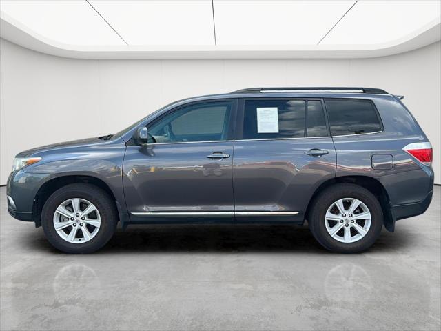 Used 2013 Toyota Highlander Base Plus V6 For Sale in Wilmington, OH