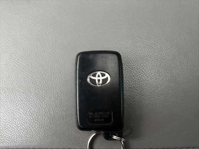 Used 2011 Toyota Camry XLE For Sale in Wilmington, OH