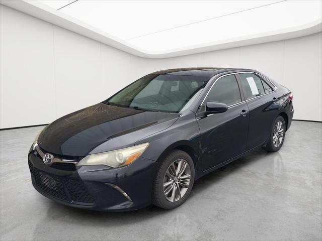 Used 2015 Toyota Camry SE with VIN 4T1BF1FK4FU493474 for sale in Wilmington, OH