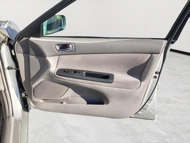 Used 2006 Toyota Camry LE For Sale in Wilmington, OH