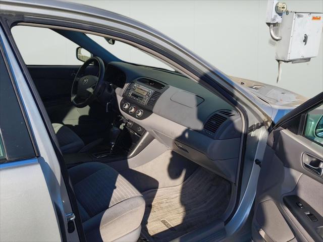 Used 2006 Toyota Camry LE For Sale in Wilmington, OH