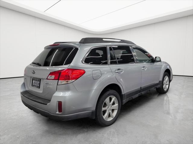 Used 2013 Subaru Outback 2.5i Premium For Sale in Wilmington, OH