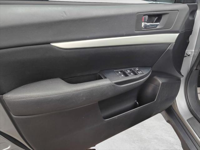 Used 2013 Subaru Outback 2.5i Premium For Sale in Wilmington, OH