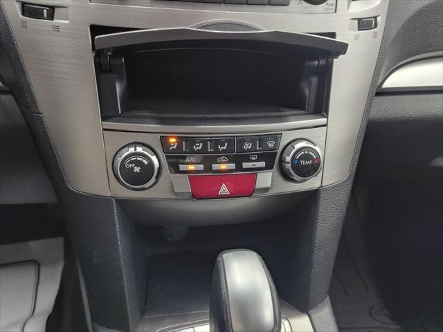Used 2013 Subaru Outback 2.5i Premium For Sale in Wilmington, OH