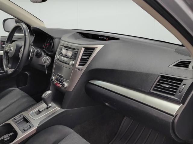 Used 2013 Subaru Outback 2.5i Premium For Sale in Wilmington, OH