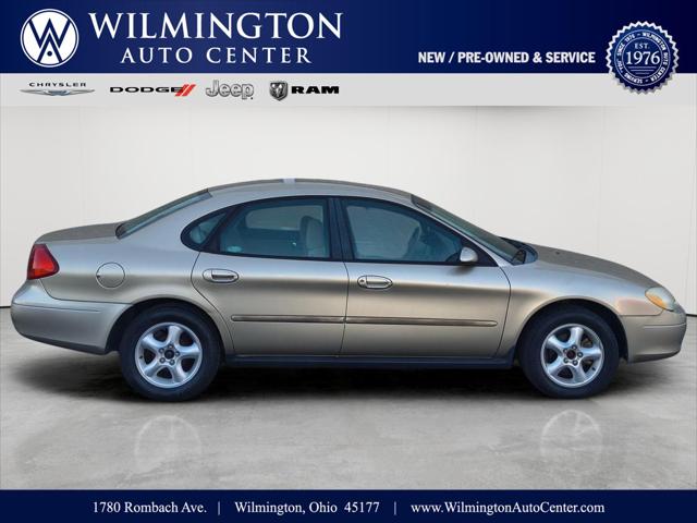 2000 Ford Taurus