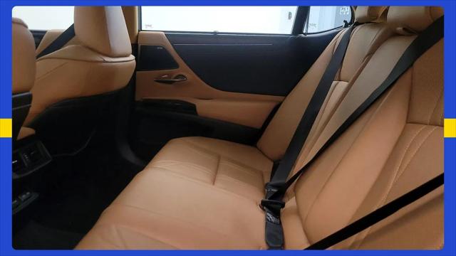 2024 Lexus ES 300h Ultra Luxury