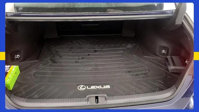 2024 Lexus ES 300h Ultra Luxury