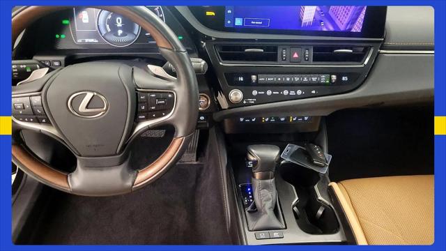 2024 Lexus ES 300h Ultra Luxury