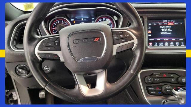 2016 Dodge Challenger SXT Plus
