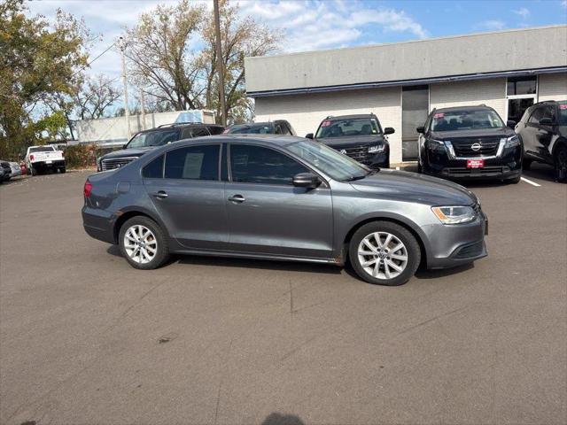 2012 Volkswagen Jetta 2.5L SE for sale in Dubuque, IA
