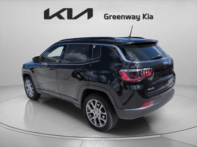 2022 Jeep Compass Latitude Lux 4x4
