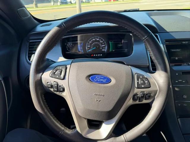 2015 Ford Taurus SEL