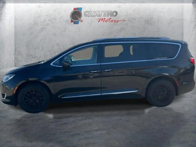 2017 Chrysler Pacifica Touring-L Plus