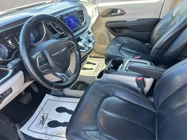 2017 Chrysler Pacifica Touring-L Plus