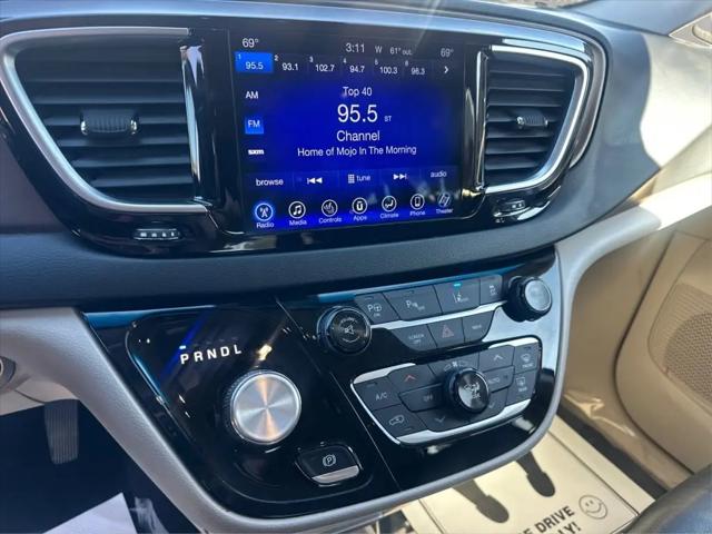 2017 Chrysler Pacifica Touring-L Plus