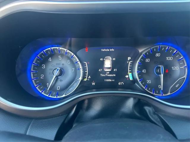 2017 Chrysler Pacifica Touring-L Plus
