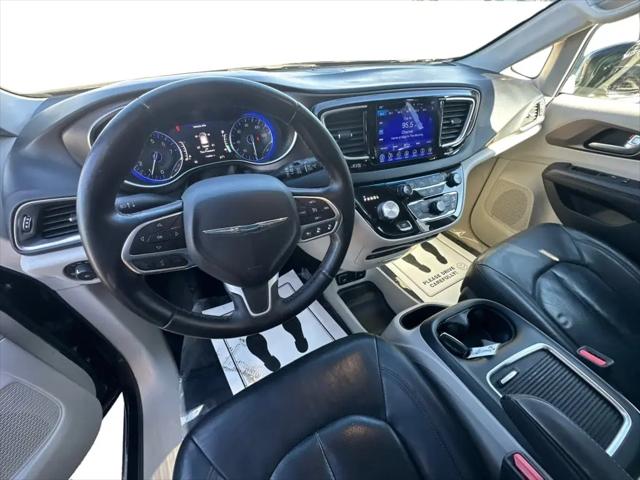 2017 Chrysler Pacifica Touring-L Plus