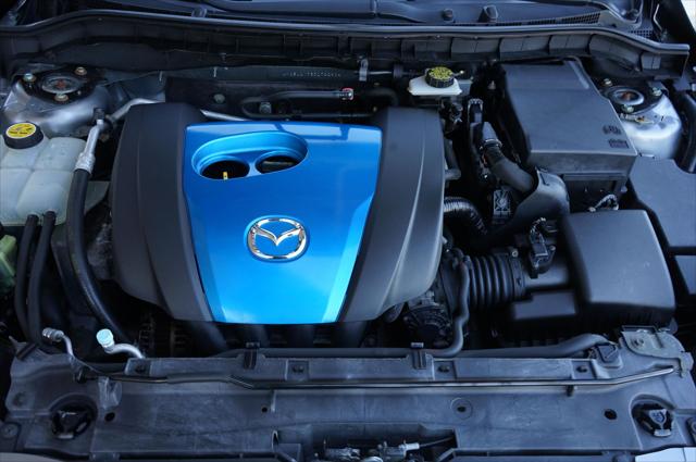 2013 Mazda Mazda3 i Touring