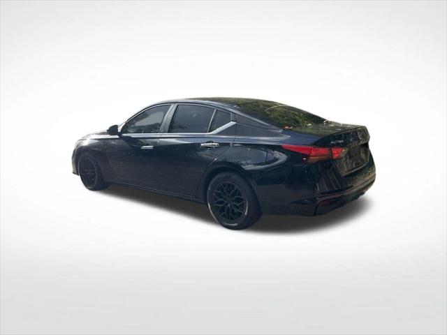 2022 Nissan Altima S FWD