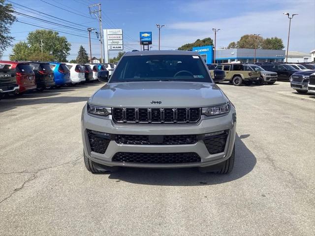 2027 Jeep Grand Cherokee GRAND CHEROKEE LIMITED RESERVE 4X4