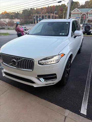 2023 Volvo XC90 B5 Plus