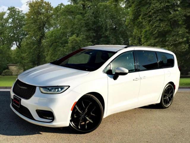2023 Chrysler Pacifica Touring L for sale in San Antonio, TX