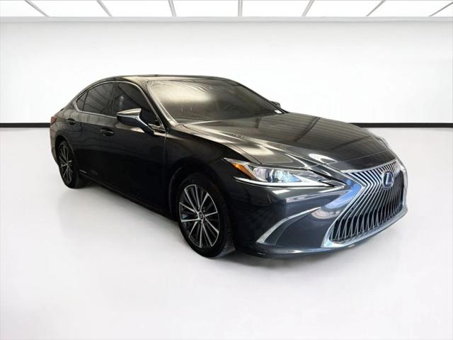 2021 Lexus ES 300h 300h