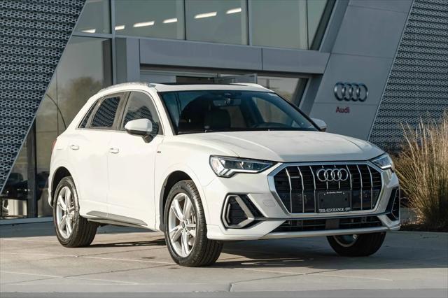 2024 Audi Q3 Premium Plus 45 TFSI S line quattro Tiptronic for sale in St. Charles, IL