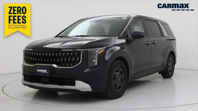 2025 Kia Carnival MPV LXS for sale in Maplewood, MN