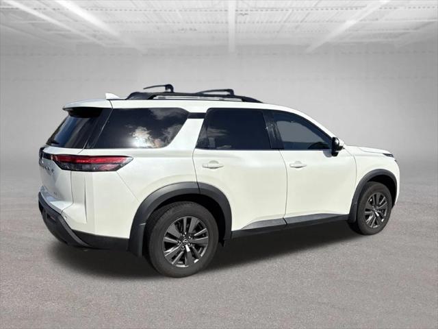 2022 Nissan Pathfinder SV 2WD 2022 Nissan Pathfinder SV 2WD