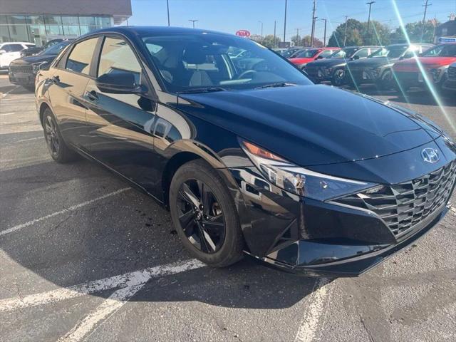 2023 Hyundai Elantra SEL 2023 Hyundai Elantra SEL